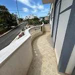Viktori Apartman *