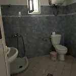 Viktori Apartment *