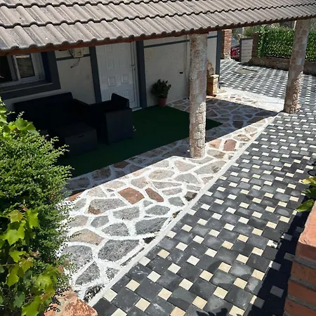 Viktori Апартаменты