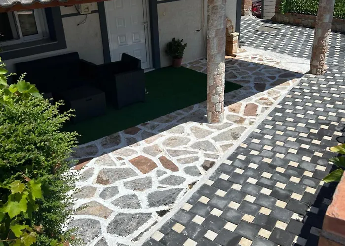 Viktori Apartment