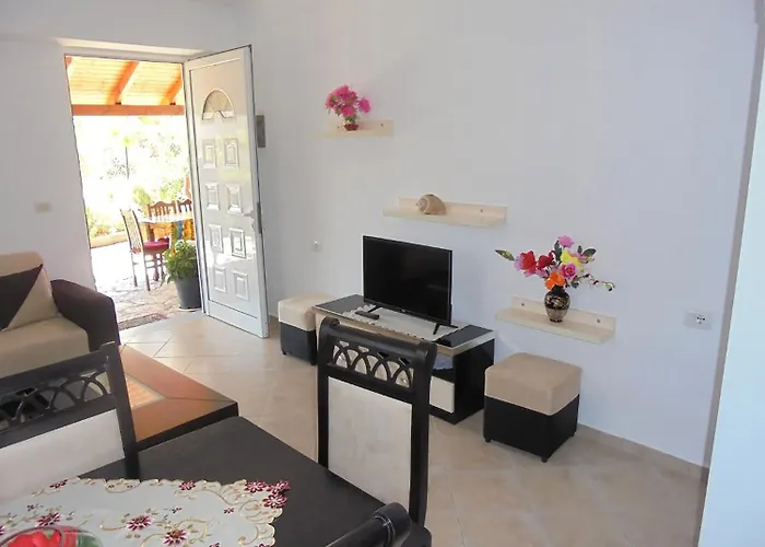 Apartment Viktori Ksamil