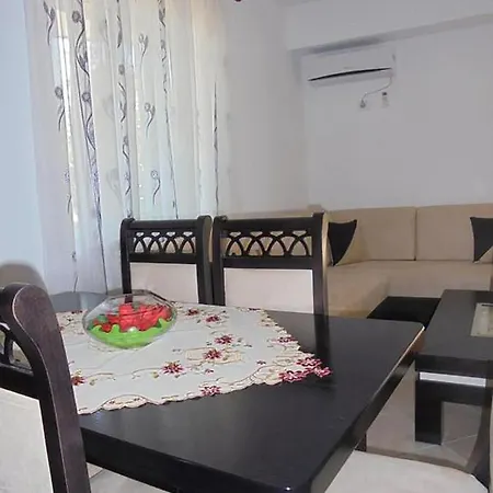 Viktori Διαμέρισμα Εξαμίλιο