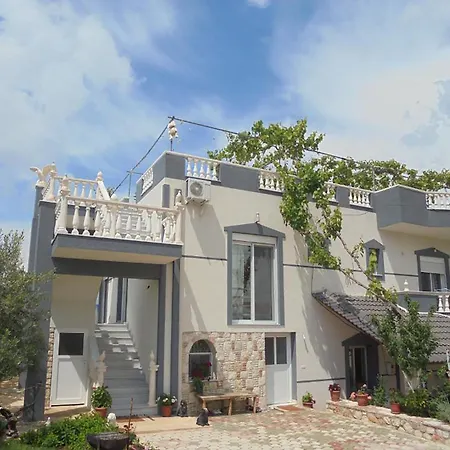 Viktori Διαμέρισμα *