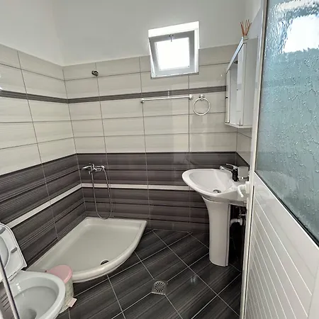 Appartement Viktori *