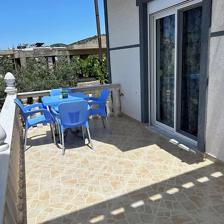 Viktori Apartament *